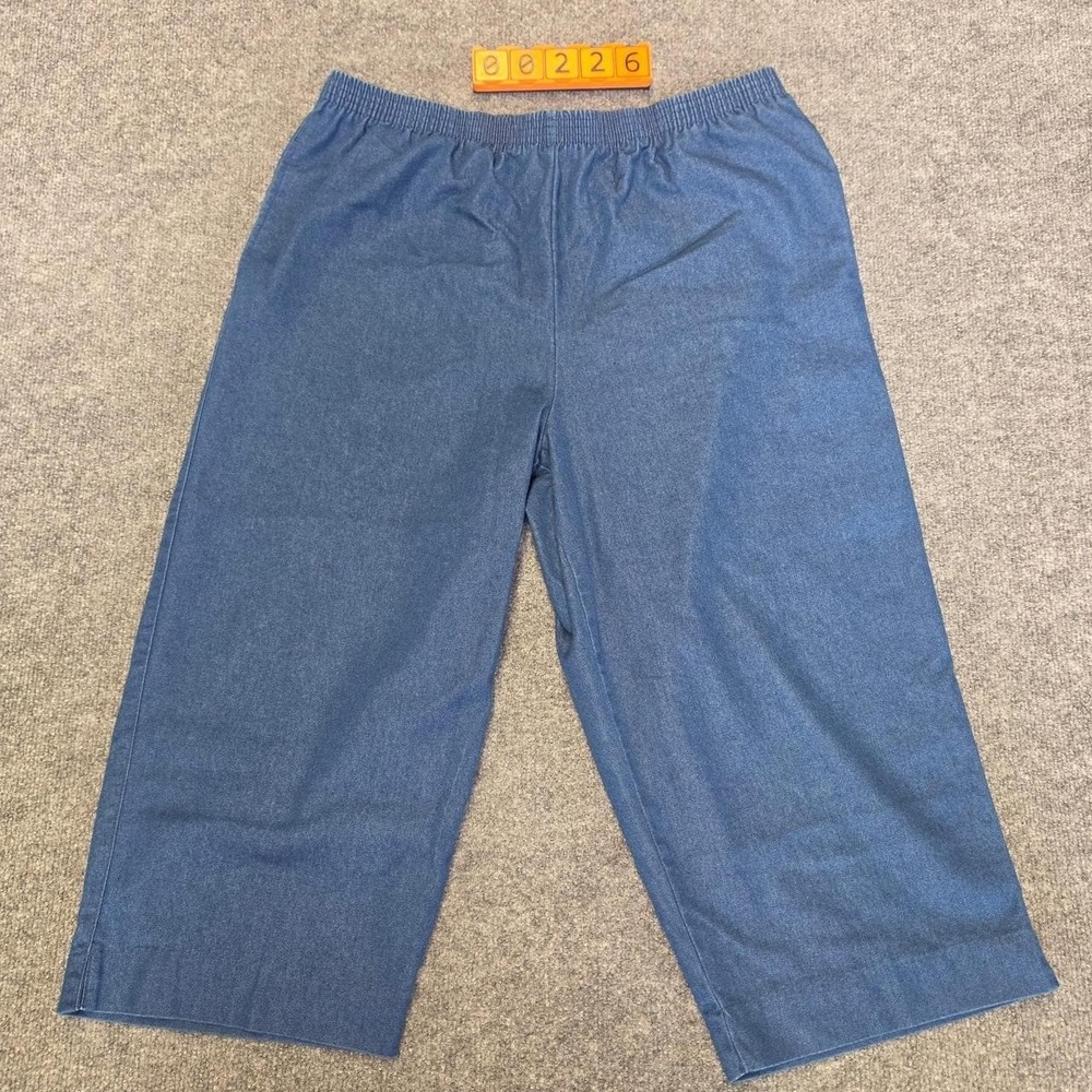 Alfred Dunner Blue Cotton, Polyester & Spandex Capri Pants Size 16